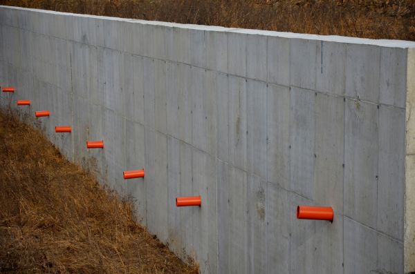 Cost of Retaining Wall Drainage in East Lansing